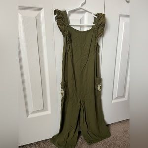 Cat & jack jumpsuit green with sunflower pockets. 5T